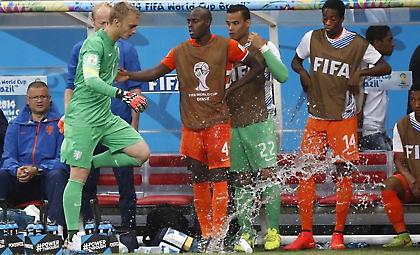 Ξέσπασμα και «συγγνώμη» από Σίλεσεν (pics)