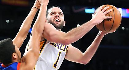 Στους Κλίπερς ο Φάρμαρ