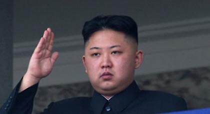 Όχι, δεν κουτσαίνει, τα μάτια μας είναι! (video)