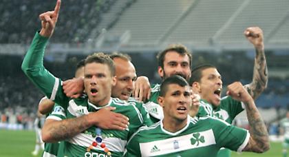 Τους περνάει όλους