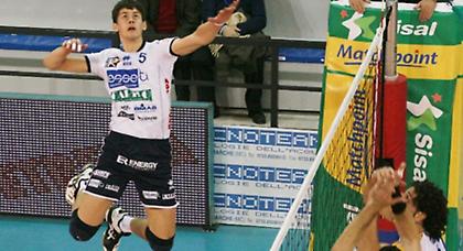 «Χτύπησε» Ντιασκόφ ο Ολυπιακός