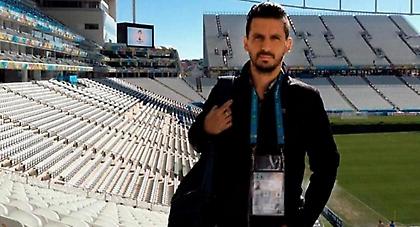 Έμαθε τον θάνατο του άντρα της, από tweet του Σιμεόνε! (pic)