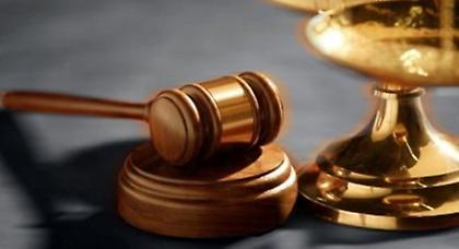 Έκλεψε τη δικογραφία από τα χέρια αστυνομικού