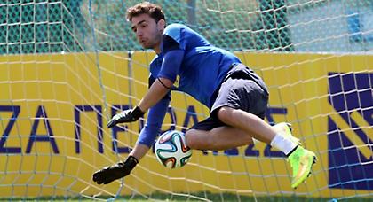 Μένουν μόνο οι υπογραφές