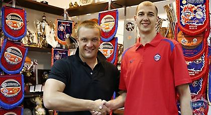 Πήρε Κορόμπκοφ η ΤΣΣΚΑ