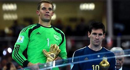 Περισσότερες πάσες ο… Νόιερ από τον Μέσι!