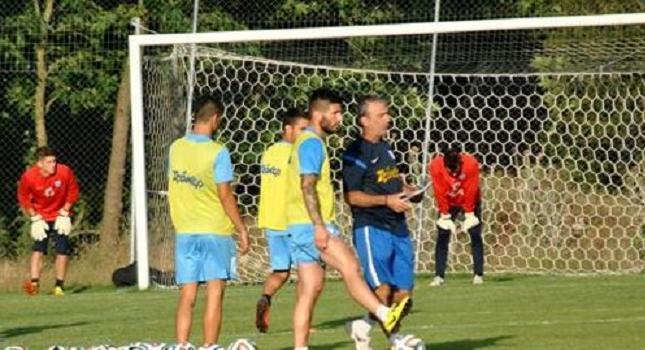 Εκτός ο Τσουκαλάς