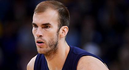 «Μένει στο Μέμφις ο Καλάθης»