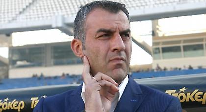 Δέλλας: «Σίγουρα αριστερός χαφ, για επιθετικό θα δούμε»