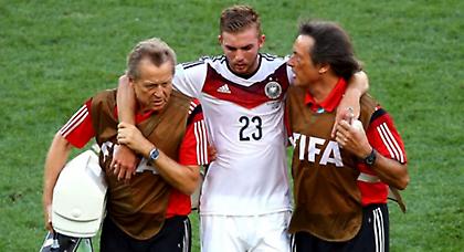 Επική ατάκα του Κράμερ στον διαιτητή!