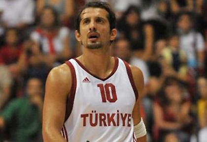 Στην Μπεσίκτας ο Τουντσερί