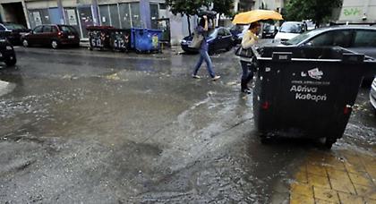 Βούλιαξε το κέντρο της Αθήνας από την νεροποντή