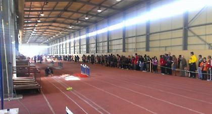 Άνοιξε η οροφή στον Άγιο Κοσμά (video)