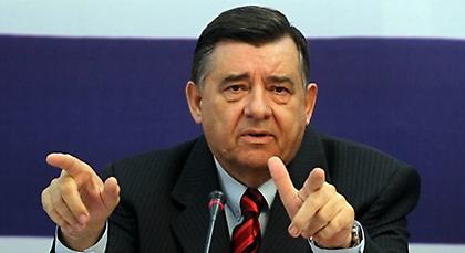 Στην Εντατική του Ιατρικού ο Γιώργος Καρατζαφέρης