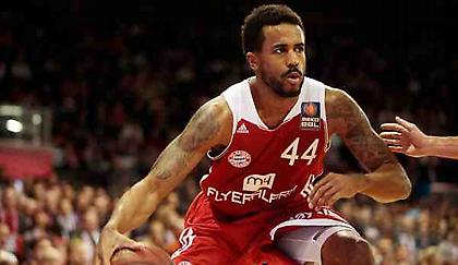 Ανανέωσε με Τέιλορ η Μπάγερν