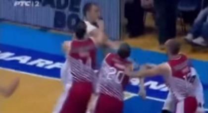 Το… ξύλο του Νέλσον! (video)