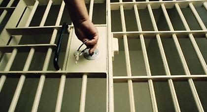 Νεκρός στο κελί του ο δολοφόνος του Δομοκού