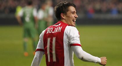 Φόρεσε την ερυθρόλευκη φανέλα ο Μπόγιαν