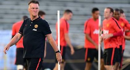 Ο Φαν Χάαλ μαθαίνει στον Βαλέντσια να… σουτάρει! (video)