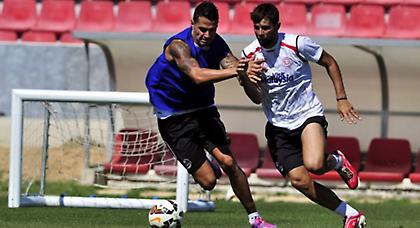 Κόκε για πάντα στη Σεβίλλη