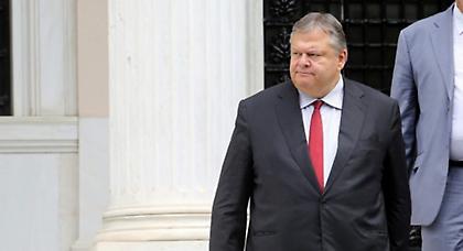 Χωρίς δηλώσεις αποχώρησε ο Ευάγγελος Βενιζέλος από το Μαξίμου