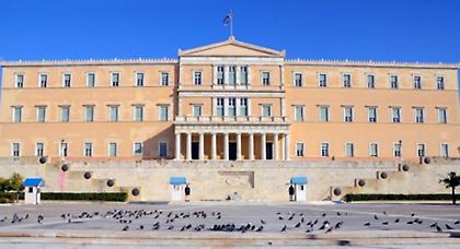 Σαράντα χρόνια από τότε ζούμε σε καθεστώς…