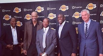 Σκοτ: «Οι Λέικερς εκεί που πρέπει»