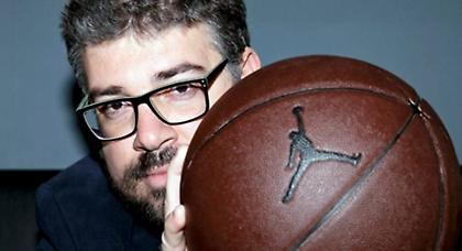 Για τον Αγγέλου έκλαιγαν, για το «δικό τους παιδί» ούτε ένα αντίο!