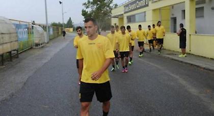 Επαφές για… ενισχύσεις