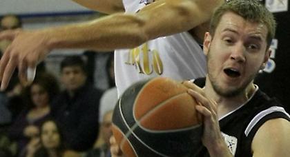 Στην Παρτιζάν ο Μιλουτίνοβιτς