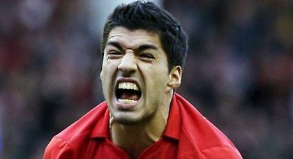 Ο Σουάρες δαγκώνει και σε video game!