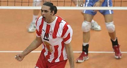 Και πάλι «ερυθρόλευκος» ο Τσακιρόπουλος