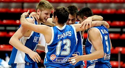 Eθνικών ομάδων το… τροπάριο