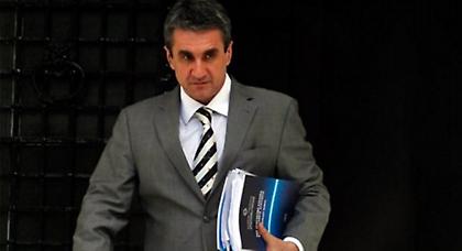 Τέλος οι αιώνιοι φοιτητές