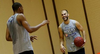 Καλάθης: «Είναι τιμή να παίζω για την Ελλάδα»