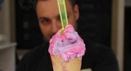 Παγωτό που αλλάζει χρώματα