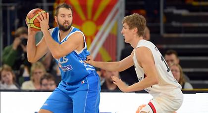 Ο… συνεπής Ίαν Βουγιούκας