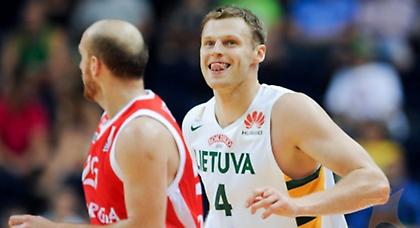 Επίθεση… φωτιά, άμυνα «χωνί» η Λιθουανία