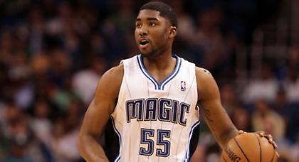 Πλησιάζει στην Αρμάνι ο Μουρ