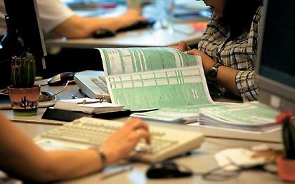 Απαλλάσσονται από καταβολή ΦΠΑ 400.000 επιχειρήσεις