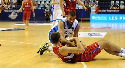 Μπουρούσης: «Τα πόδια είναι ακόμη πιασμένα…»