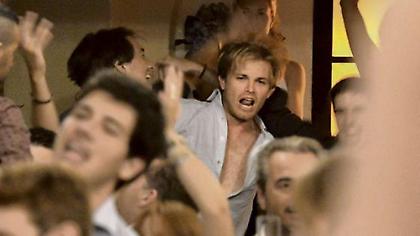 Ξεφαντώνει ο Ρόσμπεργκ (pics)