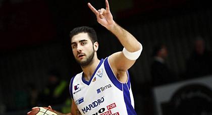 Αυτοανακοινώθηκε ο Αραντόρι