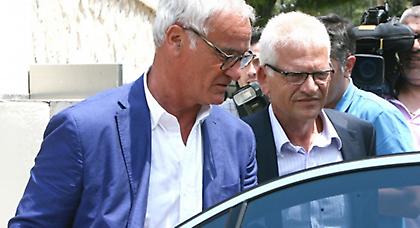 Δεν μένει στα του πάγκου
