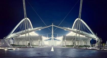 Με άδεια... για πέργκολα κατασκευάστηκε η στέγη Καλατράβα!