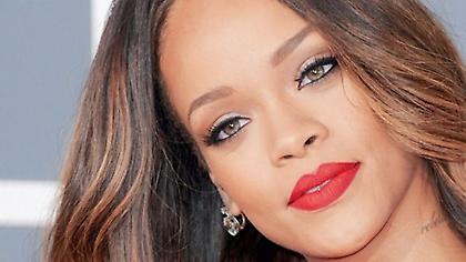 Η Rihanna θέλει να αγοράσει τη Λίβερπουλ!