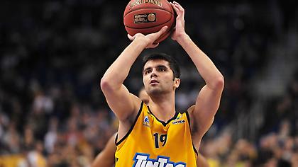 Έμεινε στην Άλμπα ο Στογιανόφσκι