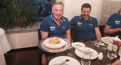 Ευχές και τούρτα στον Μίσσα (pic)