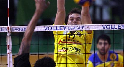 Και επίσημα Παπαδόπουλος στην Σύρο