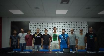 Πρώτη με χαμόγελα και «νέους»